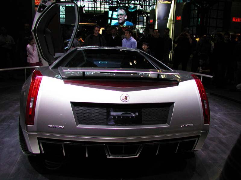 nyas-concept-cadillac-03