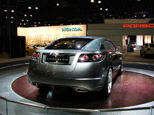 NYAutoShow-Chrysler-077