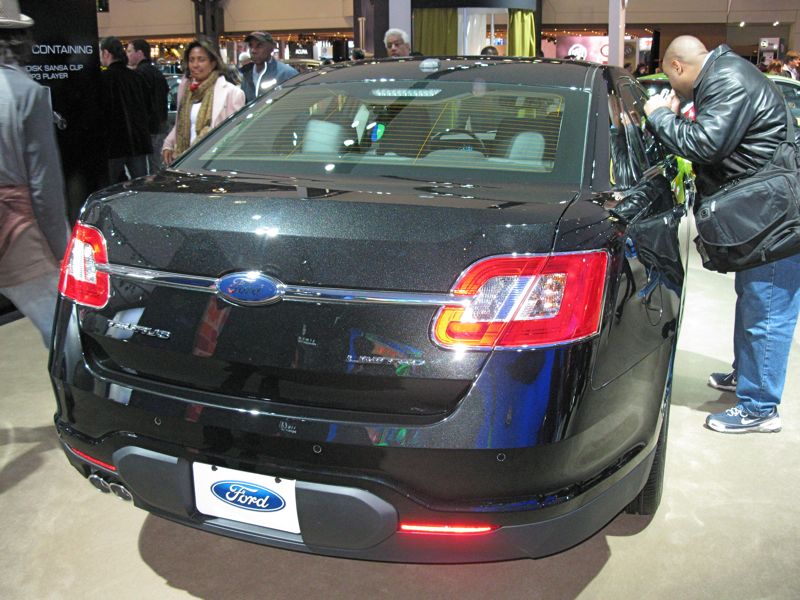 Ford Taurus - 2